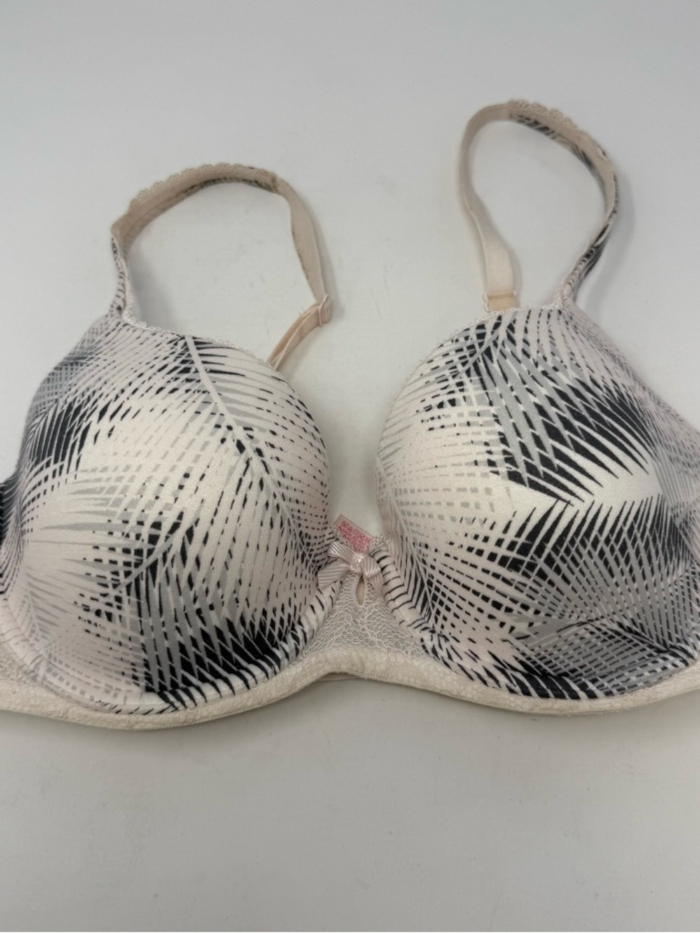 Victoria’s Secret Palm Leaf Light Pink and Black Lined Demi Underwire Bra 34D